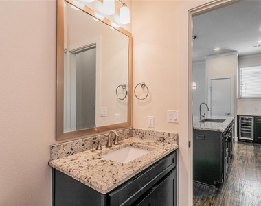 5901 Ross Avenue - Photo Thumbnail 8