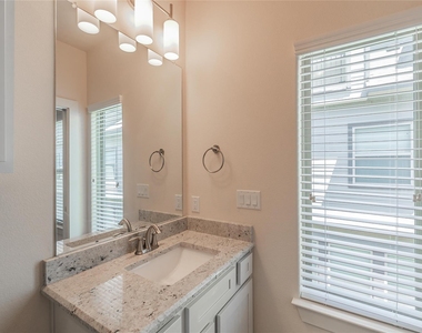 5901 Ross Avenue - Photo Thumbnail 7