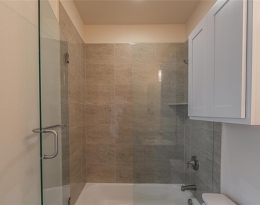 5901 Ross Avenue - Photo Thumbnail 10