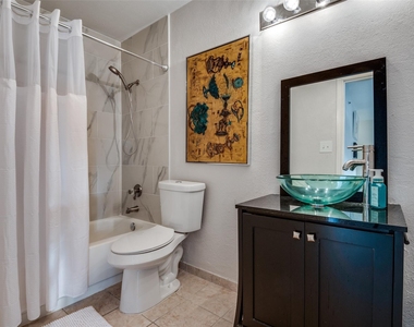 3033 San Jacinto Street - Photo Thumbnail 7
