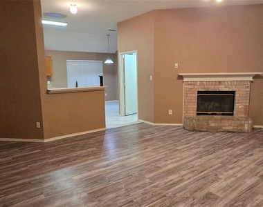 1912 Chapman Drive - Photo Thumbnail 34