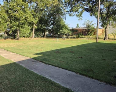 411 Mill Street - Photo Thumbnail 1