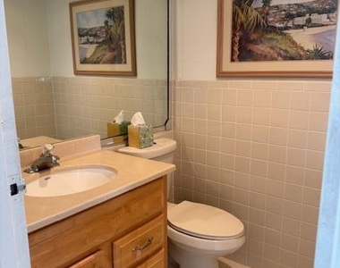 699 Saxony O Way - Photo Thumbnail 10