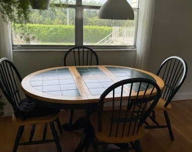 699 Saxony O Way - Photo Thumbnail 14