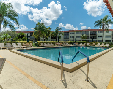 681 S Hollybrook Drive - Photo Thumbnail 25