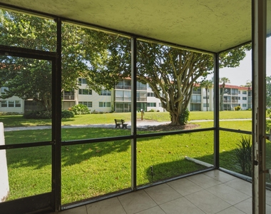 681 S Hollybrook Drive - Photo Thumbnail 17