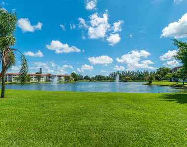 681 S Hollybrook Drive - Photo Thumbnail 29