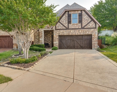 4046 E Hill Drive - Photo Thumbnail 1