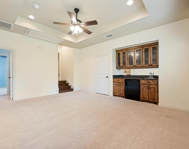 4046 E Hill Drive - Photo Thumbnail 19