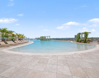220 Lake Shore Drive - Photo Thumbnail 40