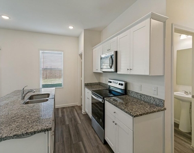 10328 Rosegreen Lane - Photo Thumbnail 4