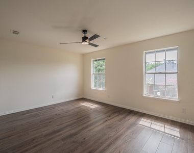 543 Timber Ridge Drive - Photo Thumbnail 27