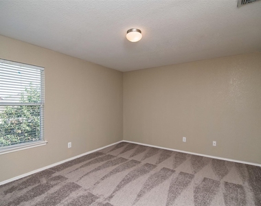 5140 Meandering Creek Court - Photo Thumbnail 17