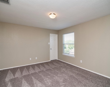 5140 Meandering Creek Court - Photo Thumbnail 18