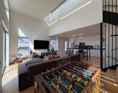 2021 Glencoe Street - Photo Thumbnail 16