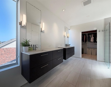 2021 Glencoe Street - Photo Thumbnail 31