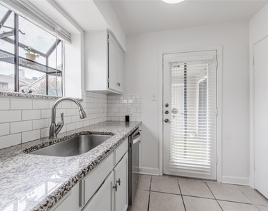 4748 Old Bent Tree Lane - Photo Thumbnail 12