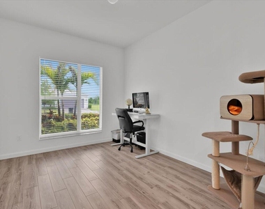 12736 Sw Eleanor Drive - Photo Thumbnail 14