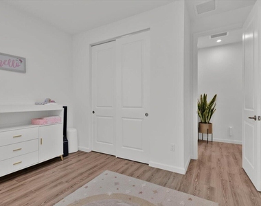 12736 Sw Eleanor Drive - Photo Thumbnail 20