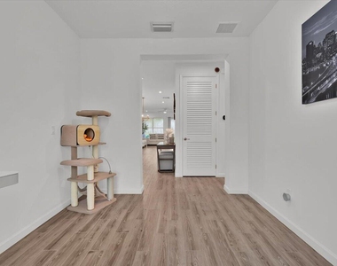 12736 Sw Eleanor Drive - Photo Thumbnail 22