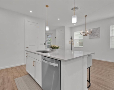 12736 Sw Eleanor Drive - Photo Thumbnail 24