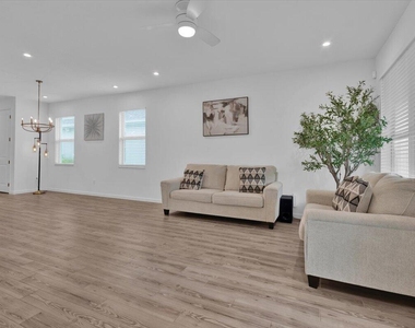 12736 Sw Eleanor Drive - Photo Thumbnail 11