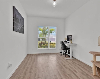 12736 Sw Eleanor Drive - Photo Thumbnail 13