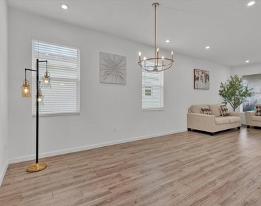 12736 Sw Eleanor Drive - Photo Thumbnail 26