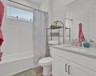 12736 Sw Eleanor Drive - Photo Thumbnail 16