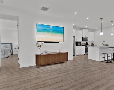 12736 Sw Eleanor Drive - Photo Thumbnail 27
