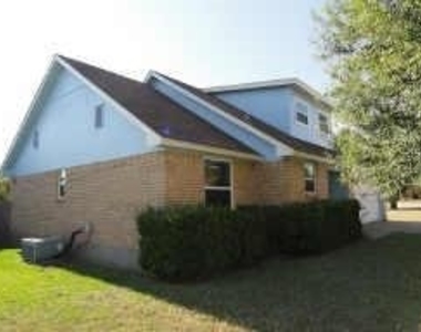 8009 Vita Court - Photo Thumbnail 1