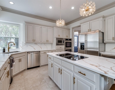 4605 Adrian Way - Photo Thumbnail 8