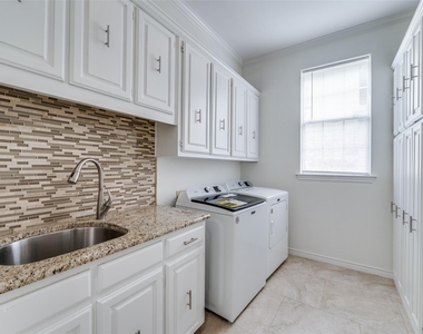 4605 Adrian Way - Photo Thumbnail 21