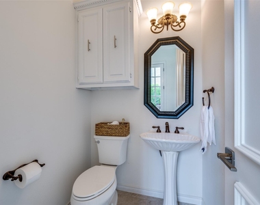 4605 Adrian Way - Photo Thumbnail 20