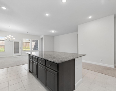 1852 Arbor Drive - Photo Thumbnail 13