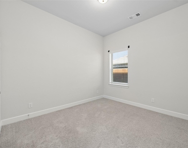 1852 Arbor Drive - Photo Thumbnail 25