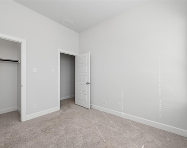 1852 Arbor Drive - Photo Thumbnail 24