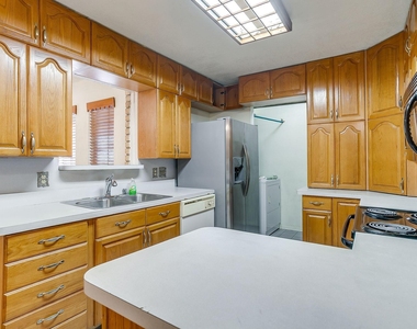 3031 Las Vegas Trail - Photo Thumbnail 10