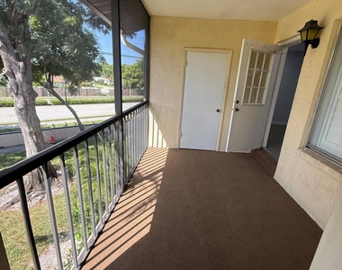 403 Pine Glen Lane - Photo Thumbnail 5