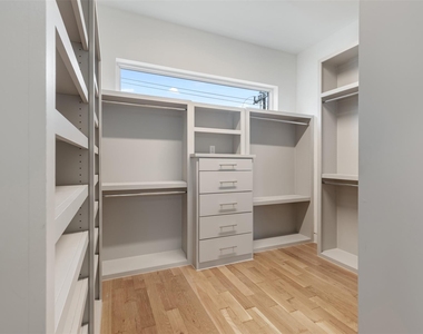 3526 Asbury Street - Photo Thumbnail 23