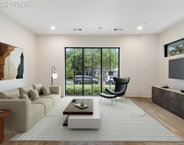 3526 Asbury Street - Photo Thumbnail 4