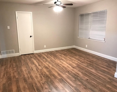 1502 Dale Place - Photo Thumbnail 7