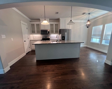 1203 N Tennessee Street - Photo Thumbnail 18