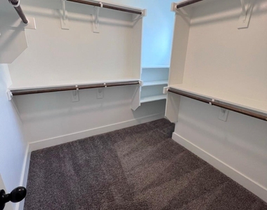 1203 N Tennessee Street - Photo Thumbnail 4
