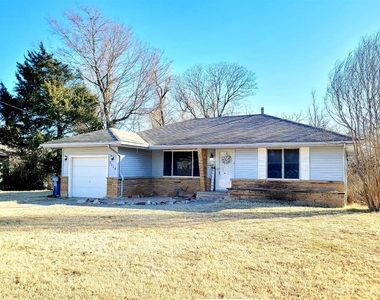3114 N Holman Court - Photo Thumbnail 4