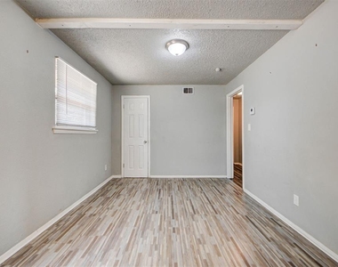 773 Sw 2nd Street - Photo Thumbnail 12