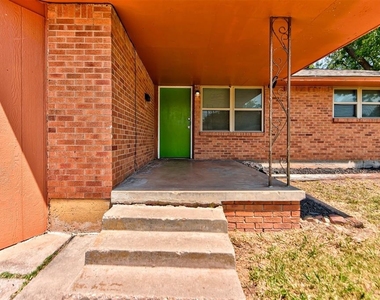 773 Sw 2nd Street - Photo Thumbnail 1