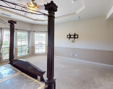 5628 Sleepy Creek Lane - Photo Thumbnail 5
