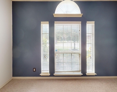 5628 Sleepy Creek Lane - Photo Thumbnail 15