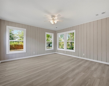 716 W Heron Street - Photo Thumbnail 14